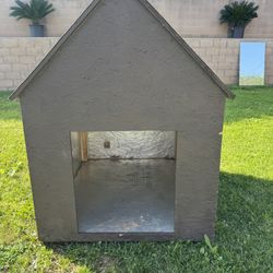 Wood-Dog House