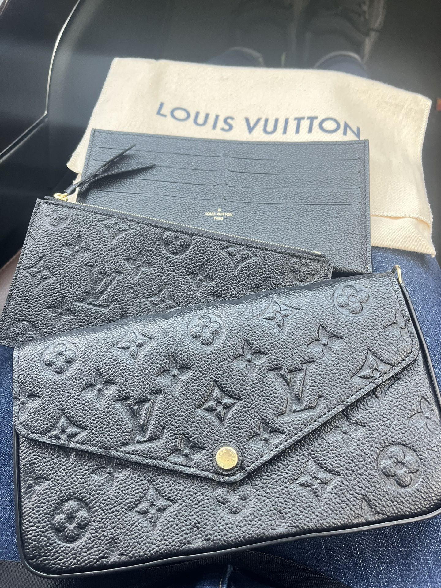 Louis Vuitton 