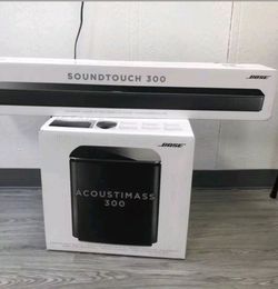 Bose SoundTouch 300 with 300 Wireless Bass Subwoofer. Condition is New. for Sale in Fayetteville, NC - OfferUp