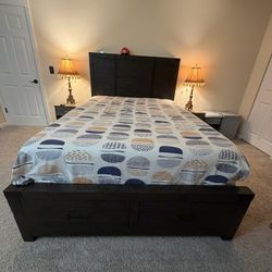 🛏️ Modern Dark Wood Bed Frame with Storage – Excellent Condition