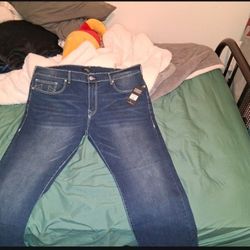 True Religion Jean's Men  Will To Go Down On Price