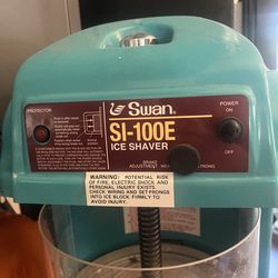 Hawaiian shaved ice machine