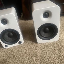 Yu3 Canto Bluetooth Speakers