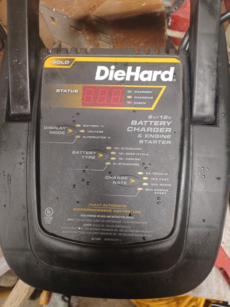 Battery charger Die Hard gold