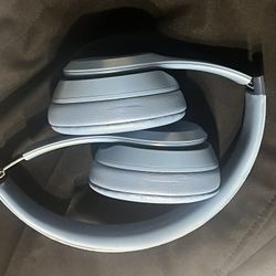Beats Solo 4