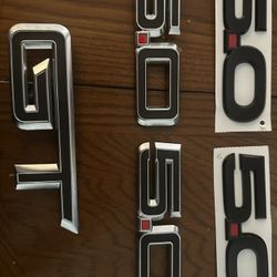 Mustang 5.0 and GT emblems