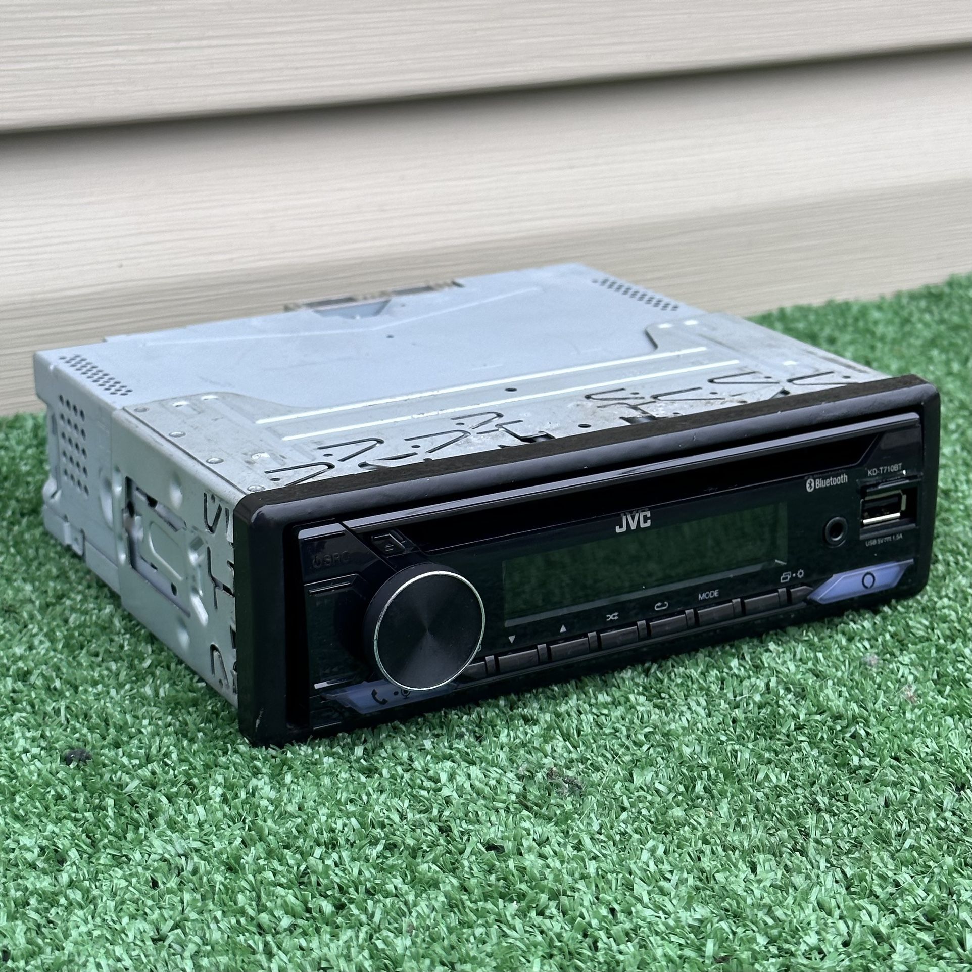 JVC KD-T710BT CD Receiver | Bluetooth Car Radio for Sale in Chicago, IL ...