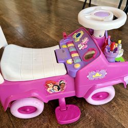 🛒 Disney Princess Ride-On Toy Car (Music + Storage)