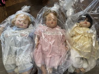 Antique Dolls