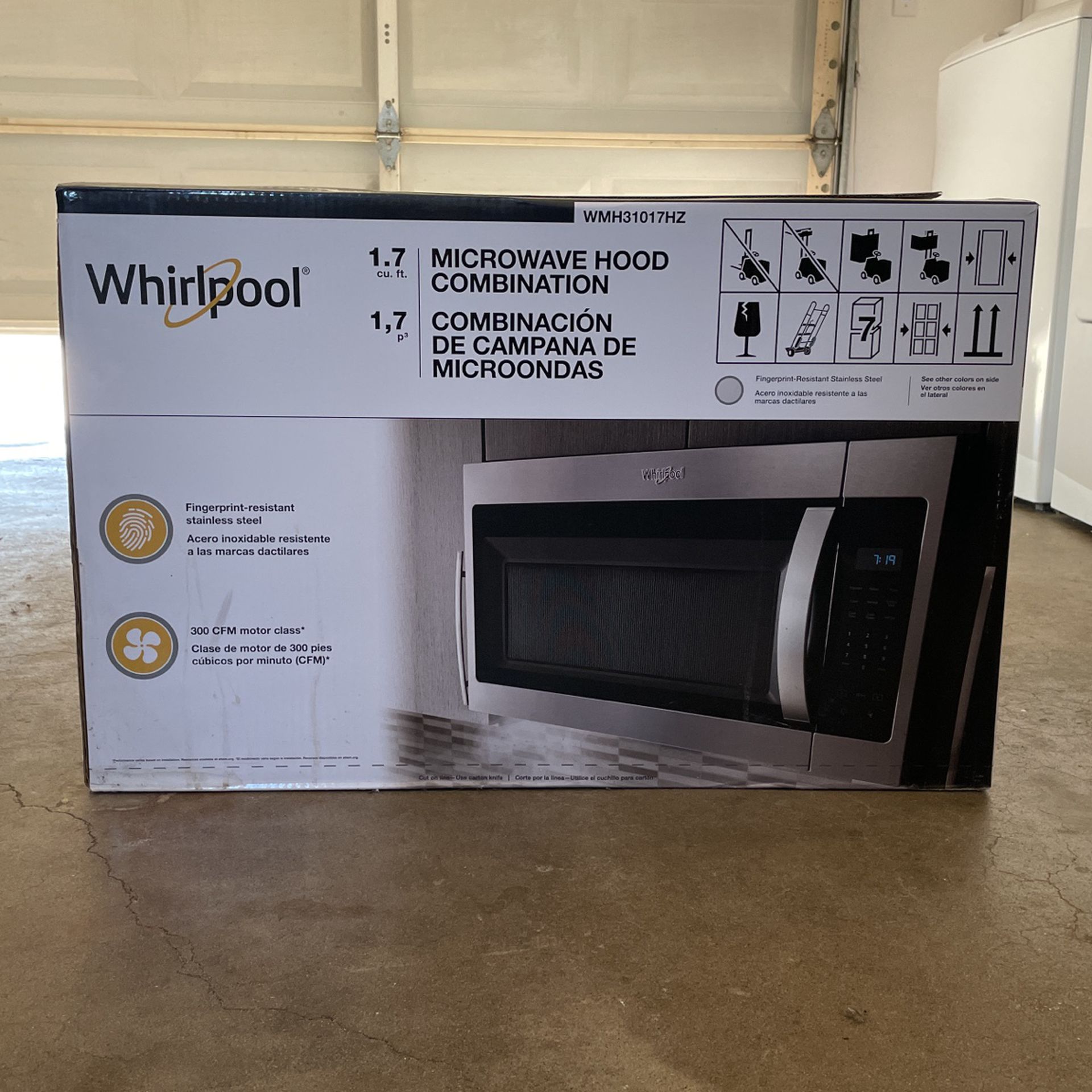 Whirlpool Microwave 1.7 cu ft 
