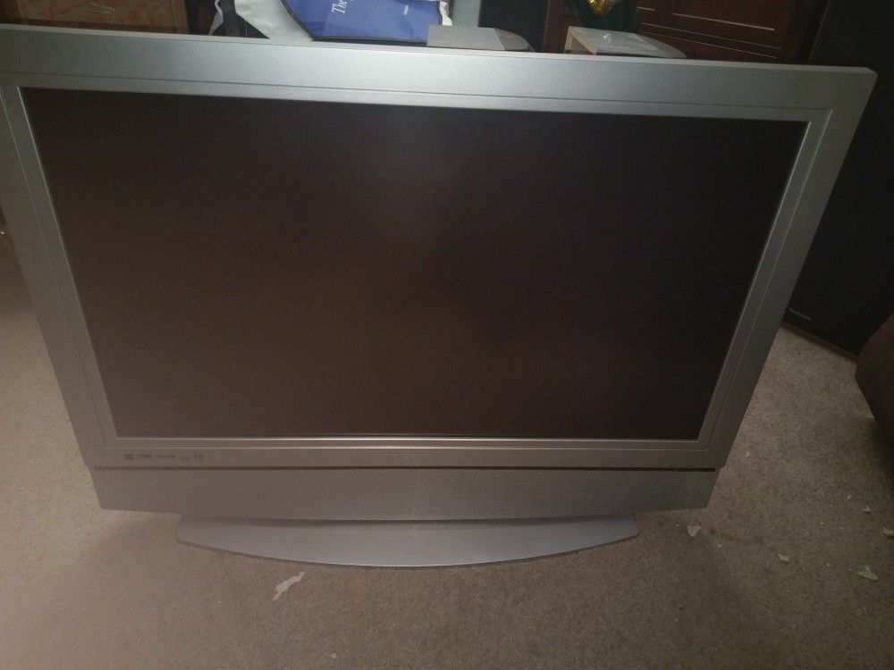 Olevia 37in lcd tv