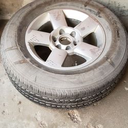 llanta con rin para Nissan Armada y luces