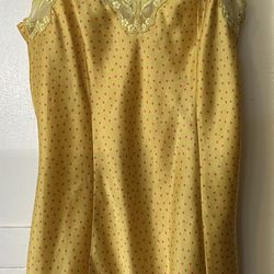 1999 Victoria's Secret silky yellow polka dot night gown