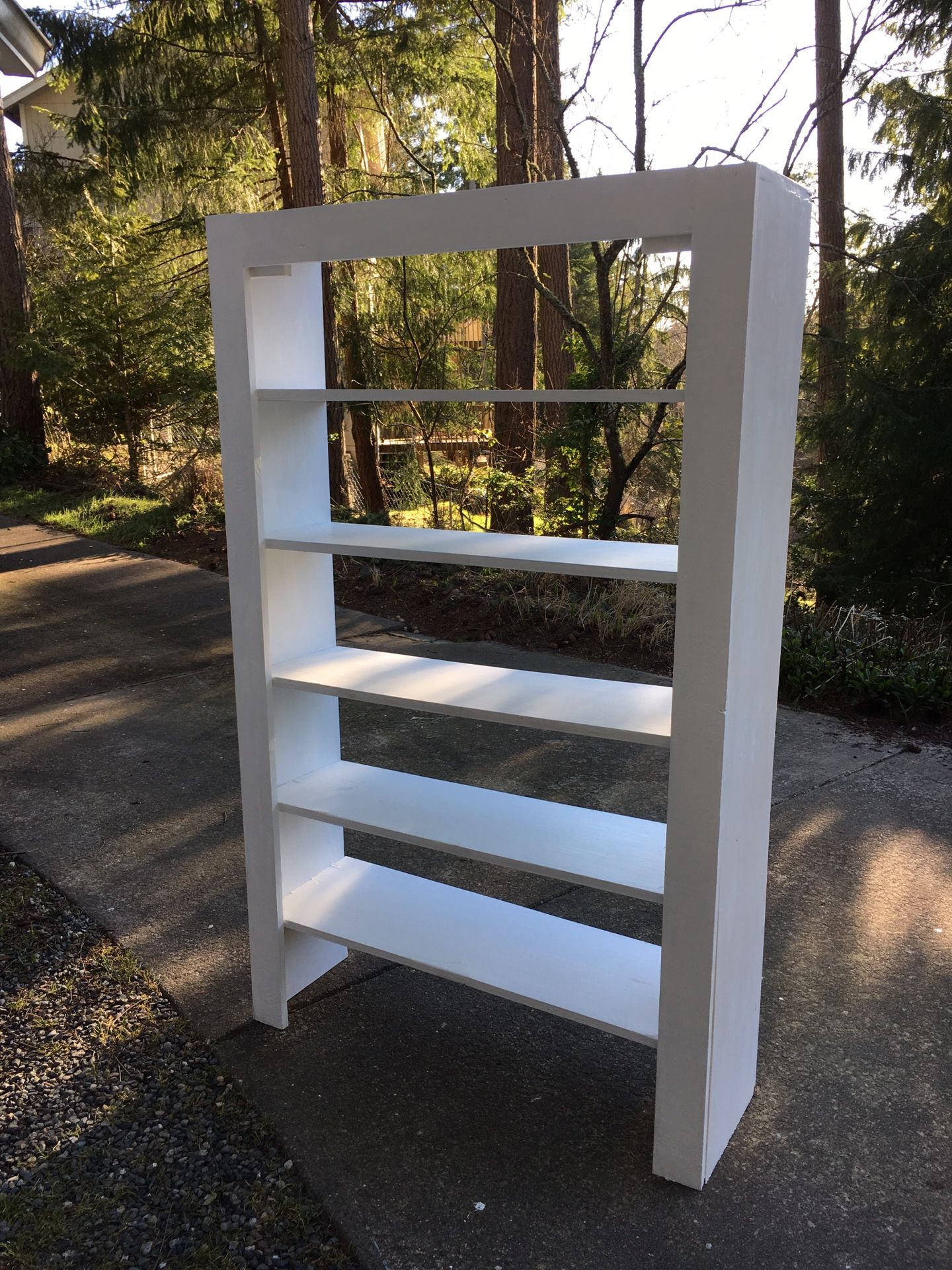 White rustic Bookcase