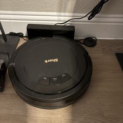 Shark robot Vacuum 