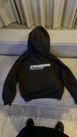 🧥 INN Innersect Zip-Up Hoodie – Size Medium – New with Tags