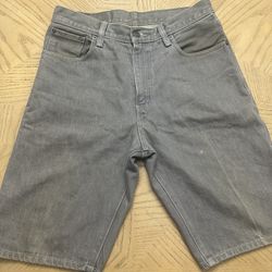 Levi's 569 Loose Straight denim shorts in a gray wash. 12” size 30