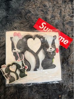 Supreme Skunk Tee