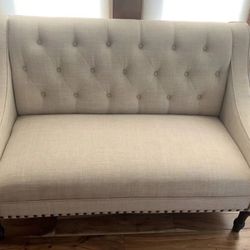 Jamila Tufted Loveseat 
