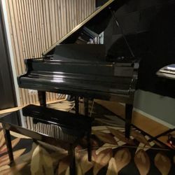 1992 Kohler and Campbell Mini Grand Piano