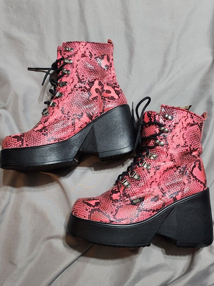 ROC Australia pink snakeskin wedge platform boots Size 39 (Fits Like An 8)