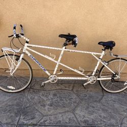 Gt tandem bike 7 speed asking $200 thanks 