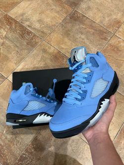 Air Jordan 5 SE UNC