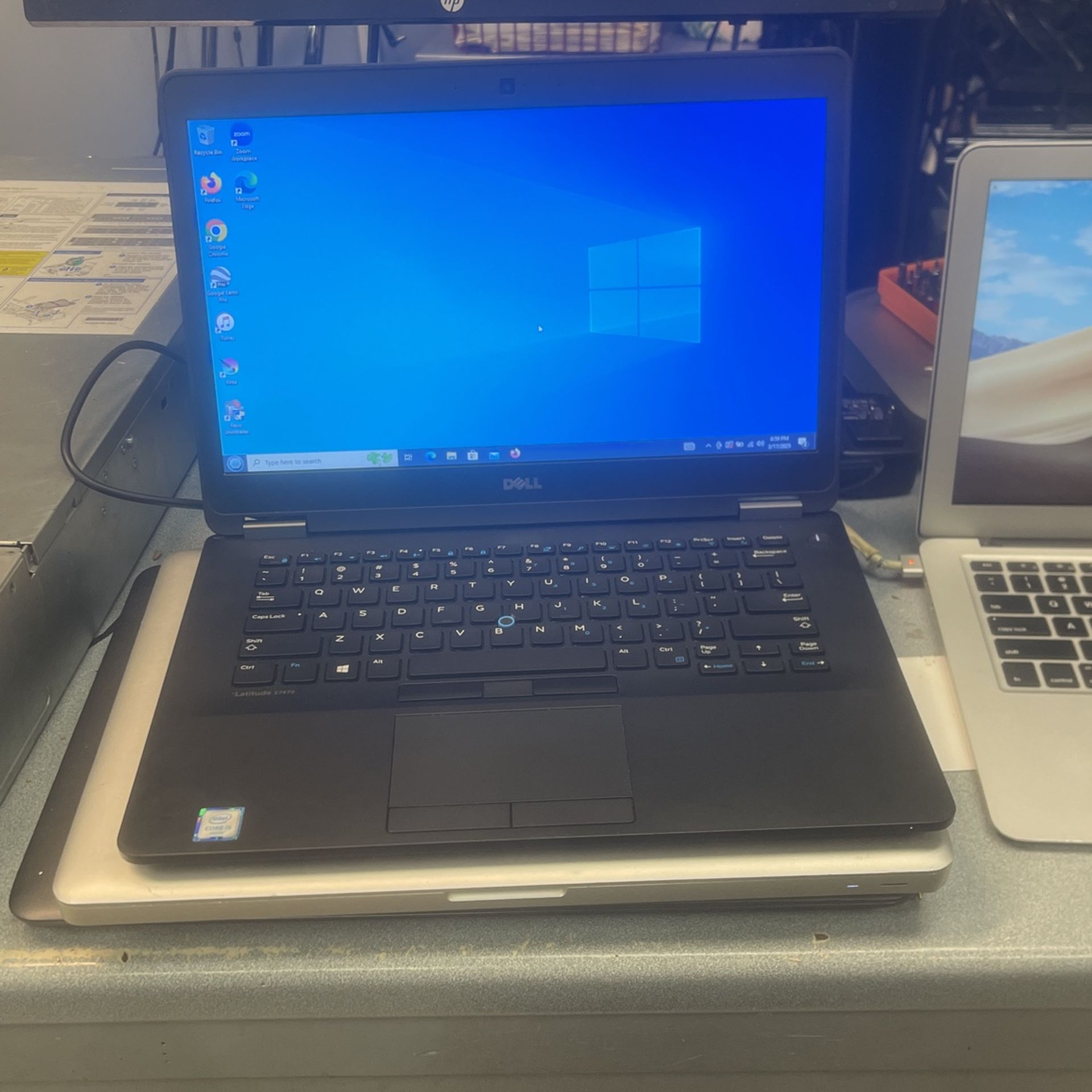 Dell Latitude Laptop Intel I5 CPU ,windows 10 Pro