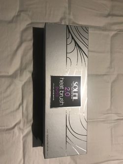 Soleil 2.0 heat brush purple with vinyl arched bristles