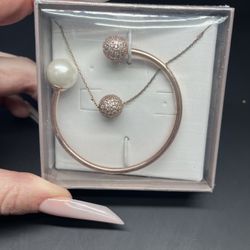 Infinity & Co Rose Gold Bracelet And Necklace
