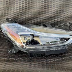 2019 2020 2021 2022 2023 Maserati Ghibli Right Passenger Side LED Headlight OEM