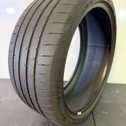 V738  265 35 21 101Y  Goodyear Eagle F1  One Used Tire 70% Life 