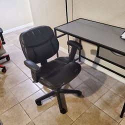 Desk And Chair 
