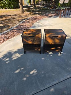 Night stand with drawer