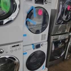 New Scratch And Dent GE 24in Front Load Washer And Electric Dryer Set White 6-months Warranty 