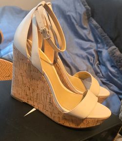 Michael kors wedge 91/2