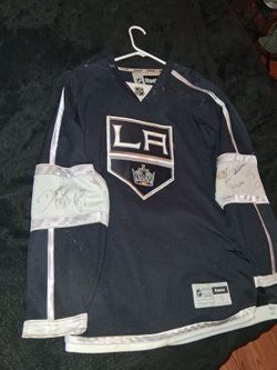 La kings quick signed jersey