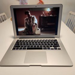 Apple MacBook Air Laptop 13-inch  early 2014. Intel Core i7 1.7GHz  8GB RAM  512GB SSD  MacOS Big Sur version 11.4. Nothing wrong. Power cord is inclu