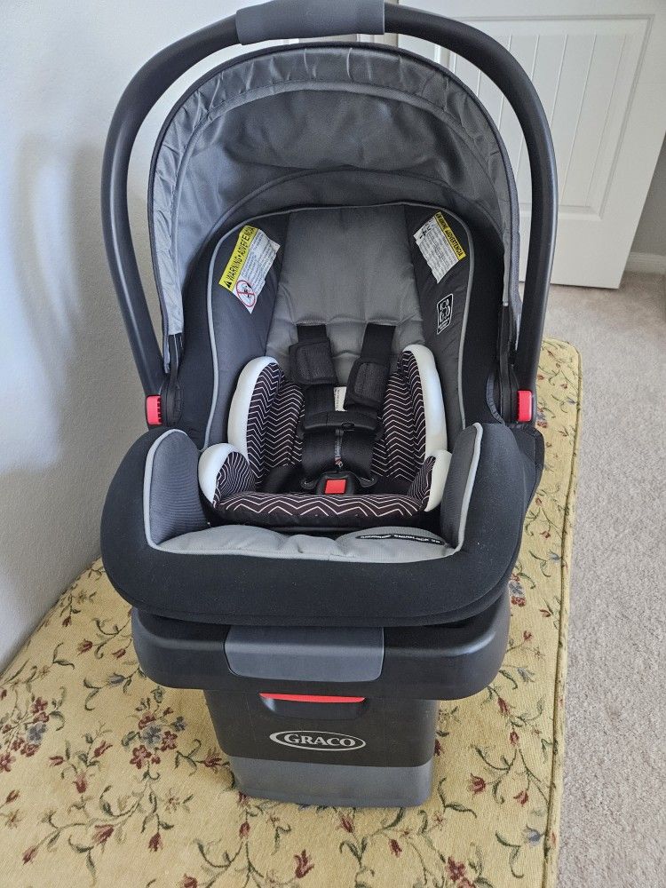 Graco Snugfit Snuglock Car Seat