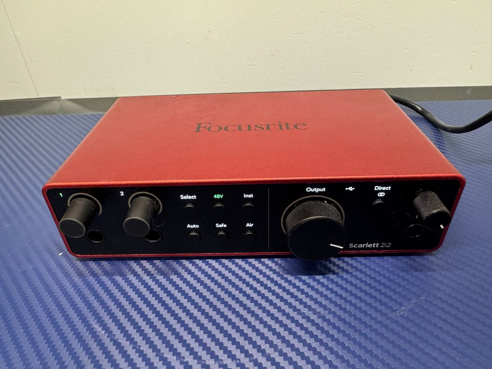 FOCUSRITE Scarlett 2i2 USB-C Audio Interface Gen 4 W/CABLE