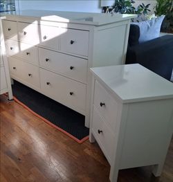 Dresser 8 drawers +1 Nightstand