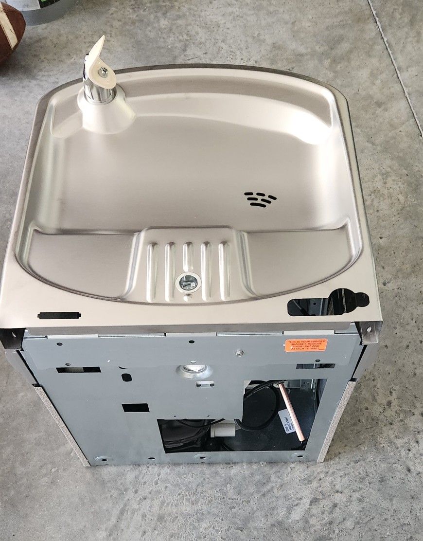 Water Fountain Elkay Water Cooler