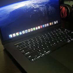 Apple - 2025 MacBook Air 15.3 Inch - M4 Chip - 256 SSD - Midnight