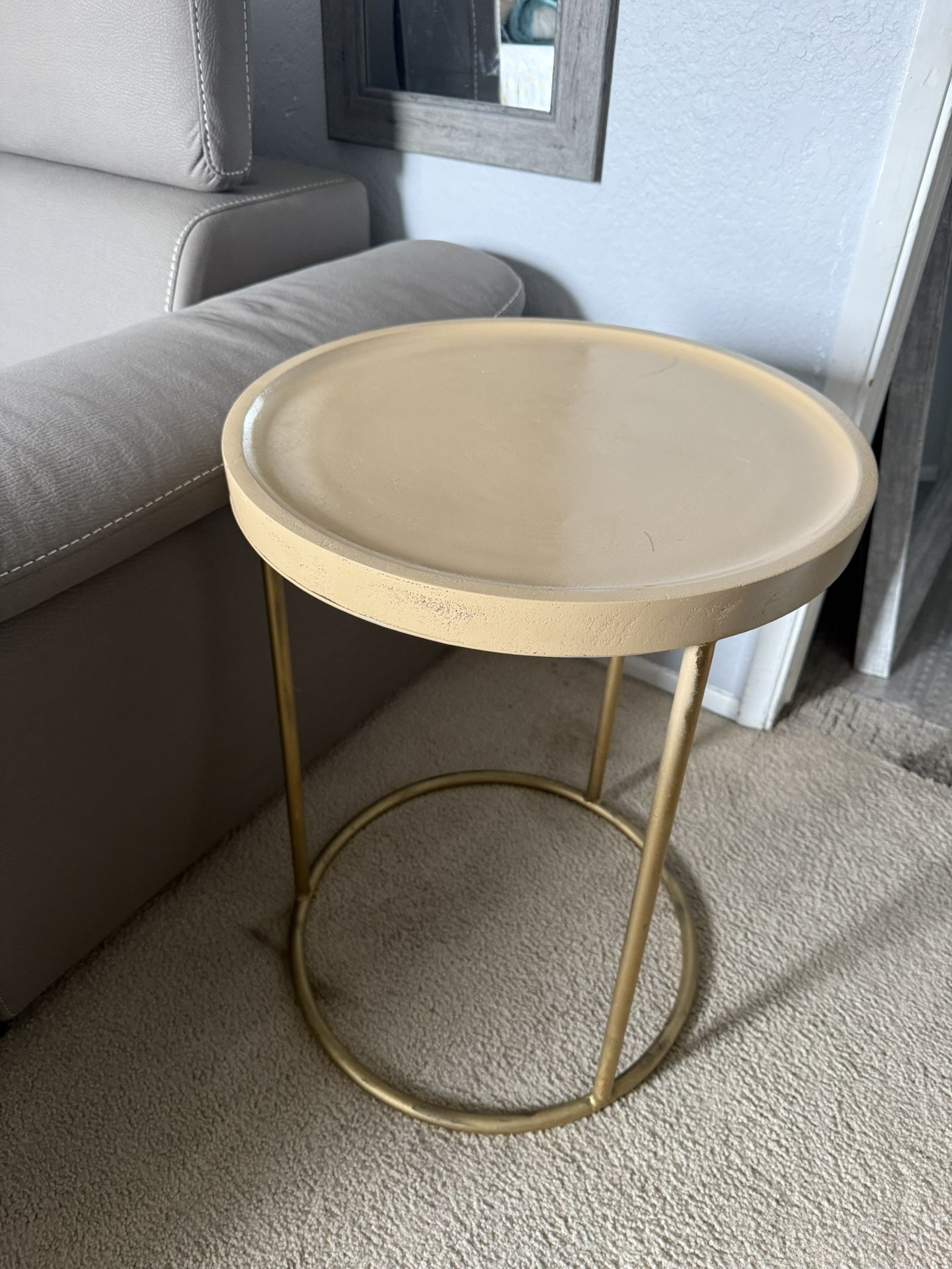 Corner Table