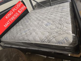 KING MATTRESS MIDIUM PLUSH