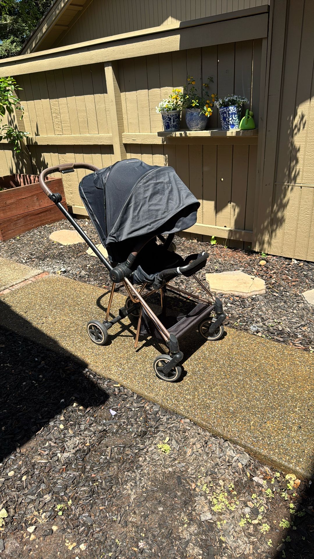 Cybex Mios Black/Rose Gold Compact Stroller