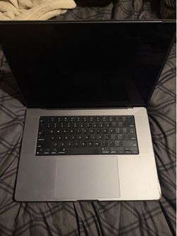 Apple 16” Macbook