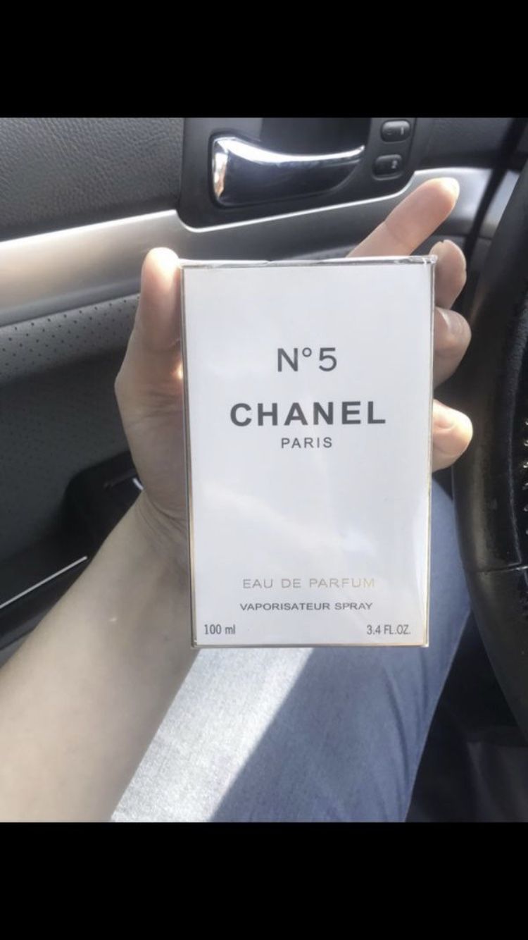 Chanel perfume