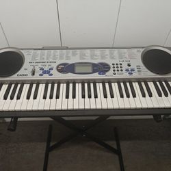 Used Casio Digital Keyboard LK-43 Lighted Keys Teaching System 61 Key