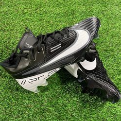 Nike Vapor Edge 360
Black White Black Football Cleats Men Size 12 